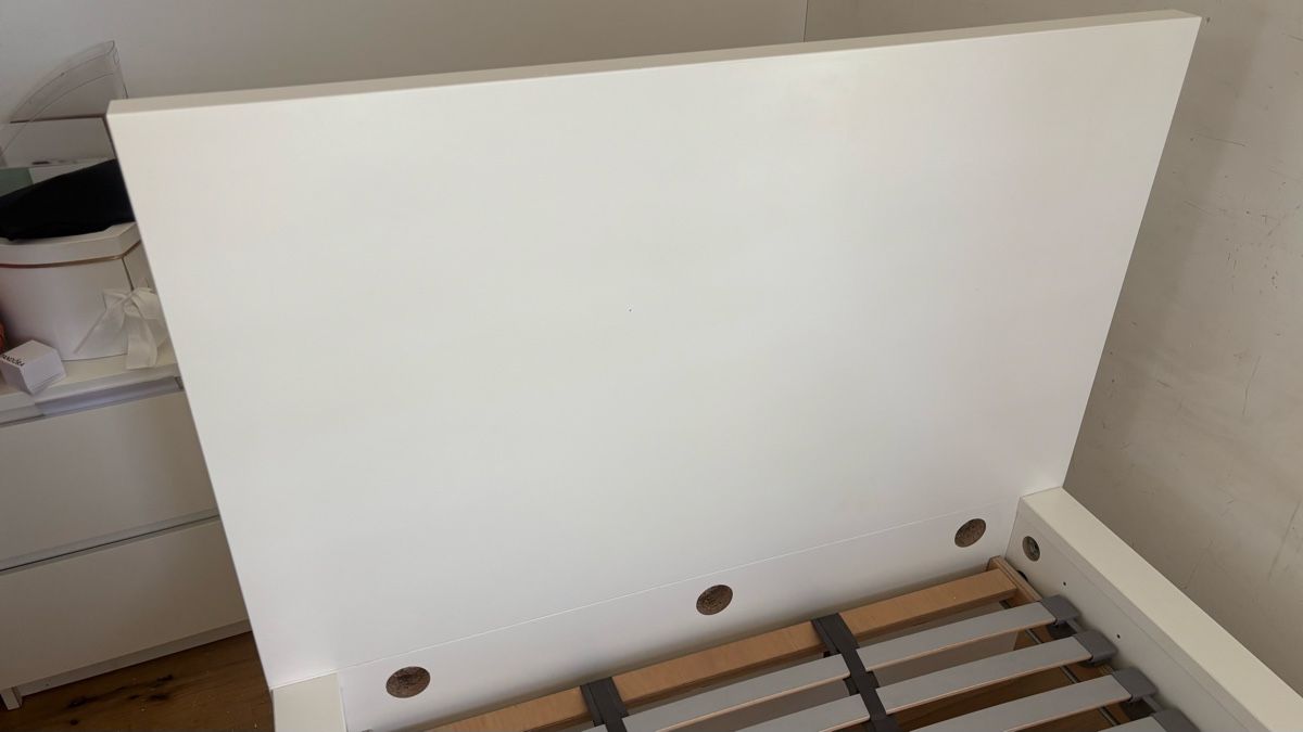 Lits: IKEA Bett inkl. Lattenrost – D'occasion à Niederlenz par wimpii 5
