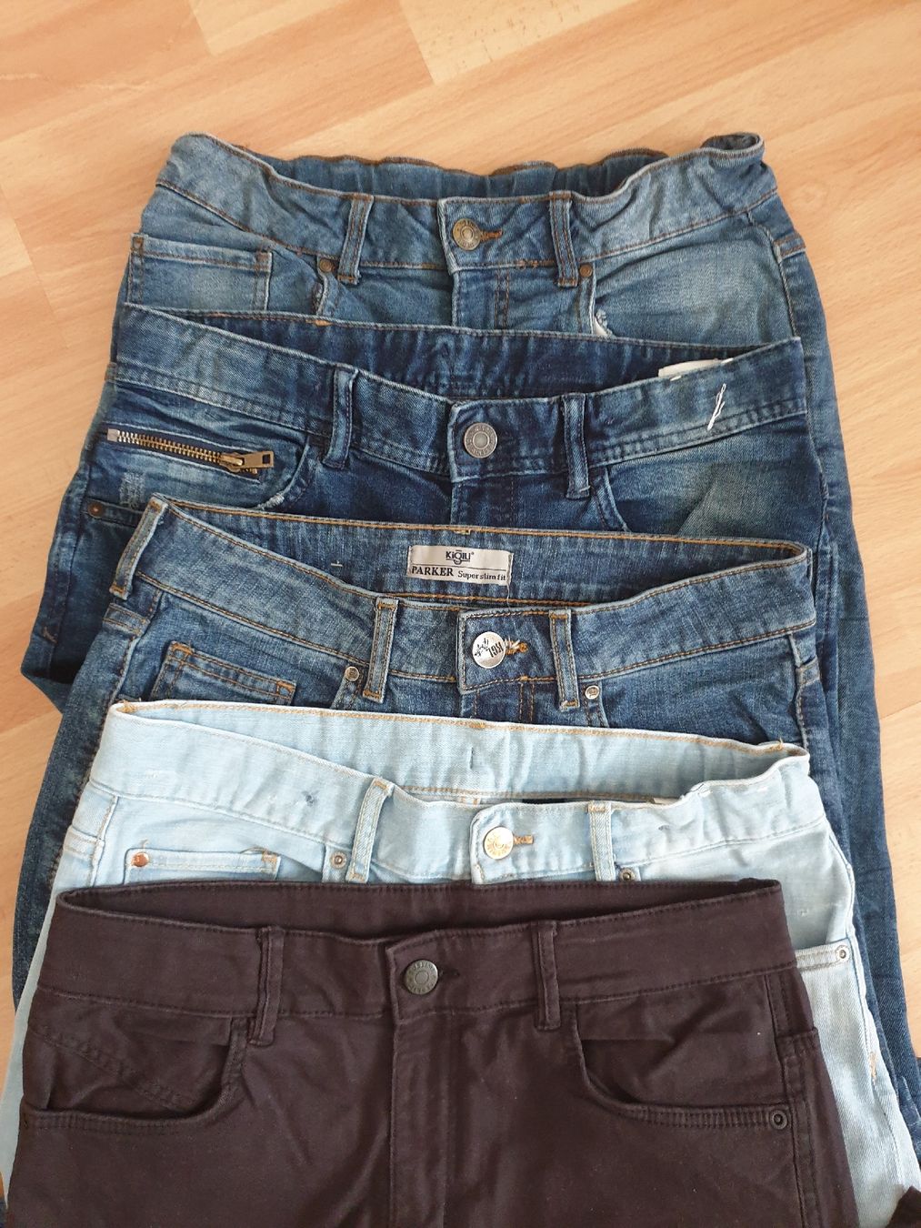 H&M Lotti & Set di vestiti: Hosen – Usato da Wettingen venduto da fis_lg9z