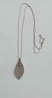 Grosse Statement-Halskette mit Blatt-Anhänger (92 cm)