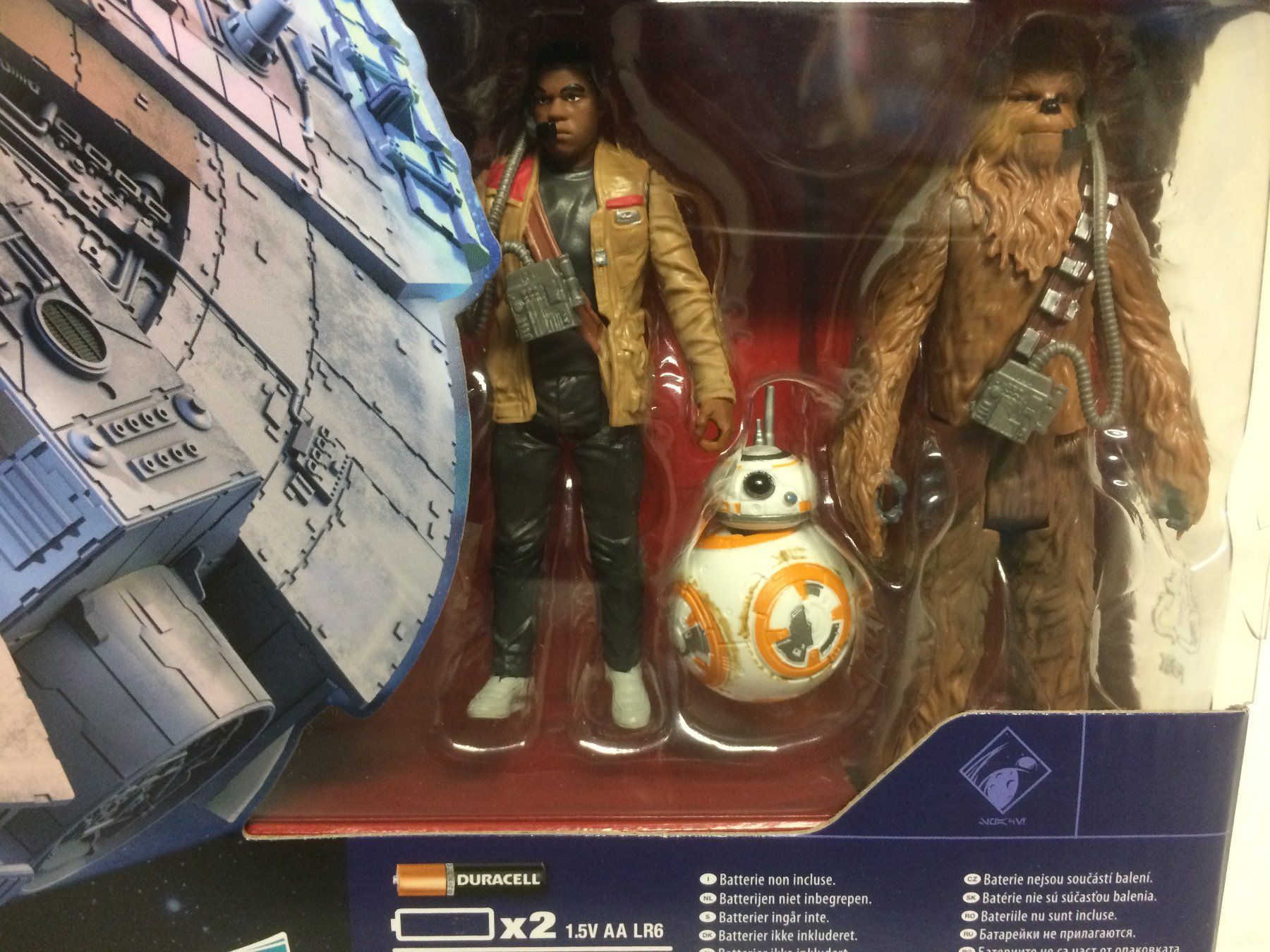 Hasbro Figuren: BATTLE ACTION MILLENIUM FALCON with 3 ACTION FIGURES & NERF – Neu und originalverpackt aus Vezia von Aquarius_Age 1