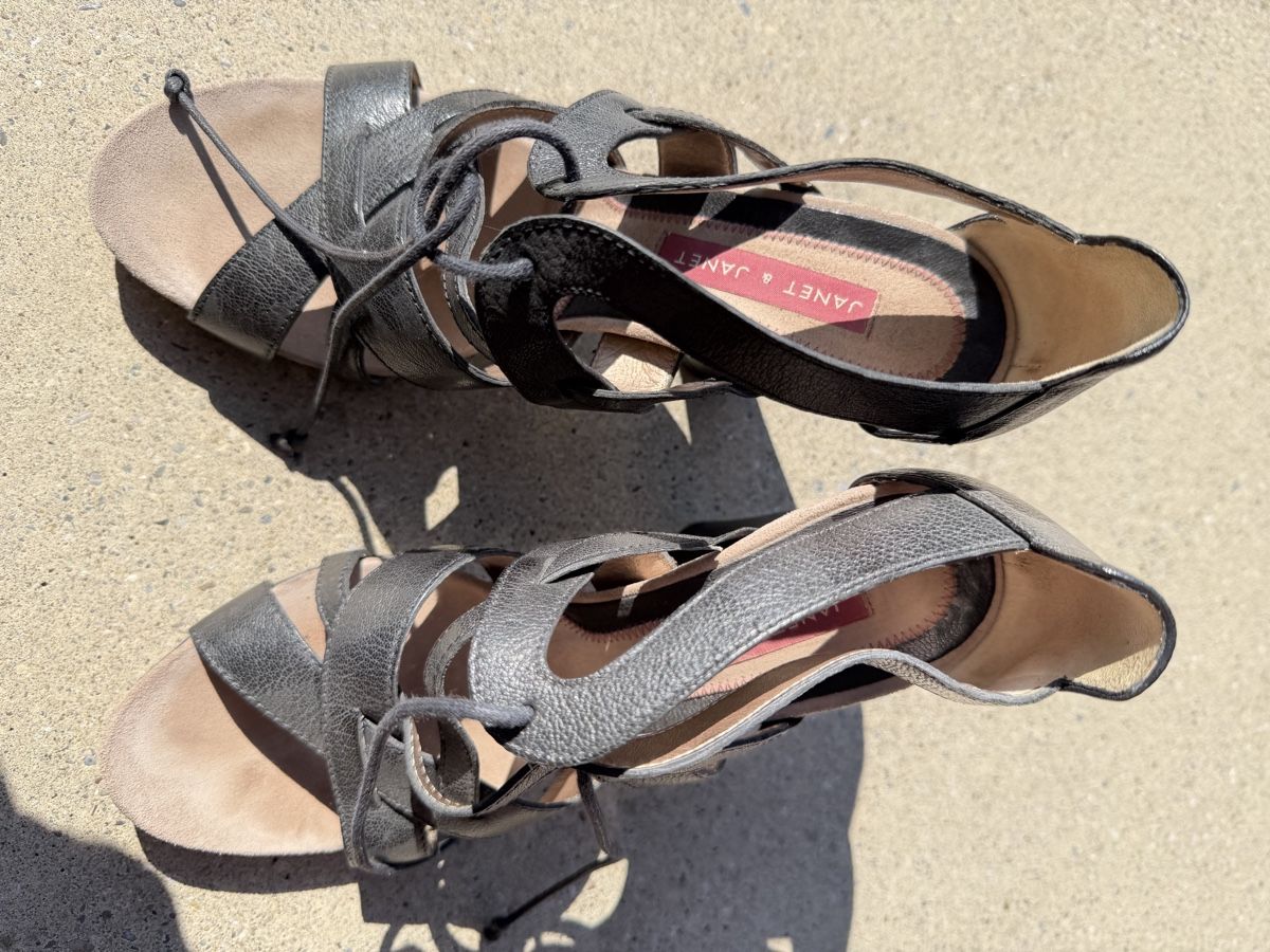 Damenschuhe: janet & janet pumps - grösse 38 leder schwarz NEUE BILDER!! – Gebraucht aus amden von horizontblau01 4