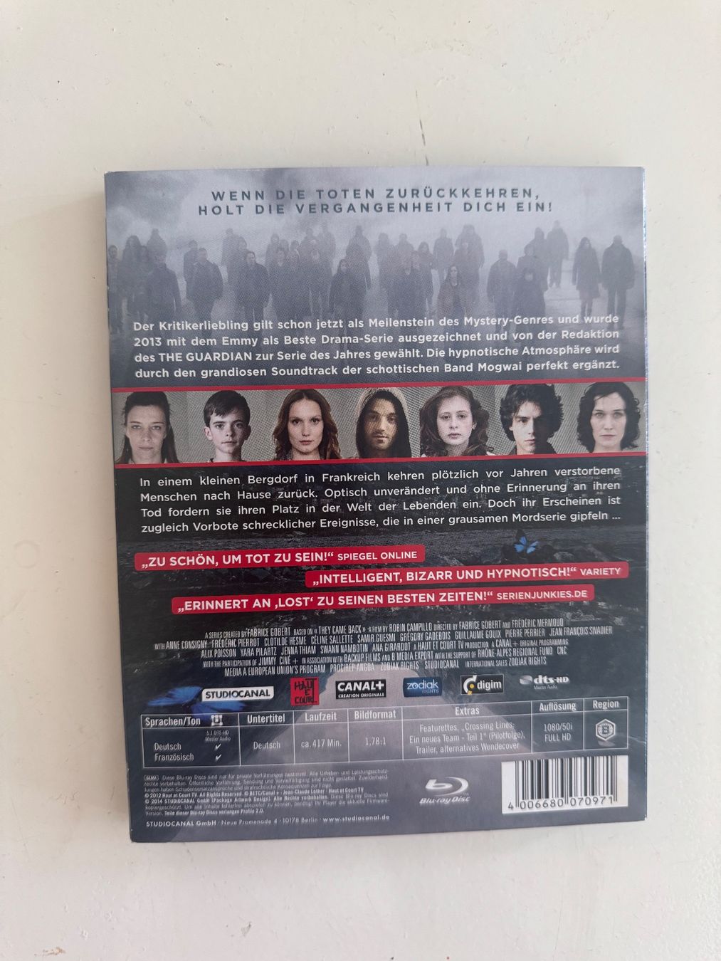 Alle DVDs: THE RETURNED (BLU-RAY) STAFFEL EINS – Gebraucht aus Basel von san_2qlq 1