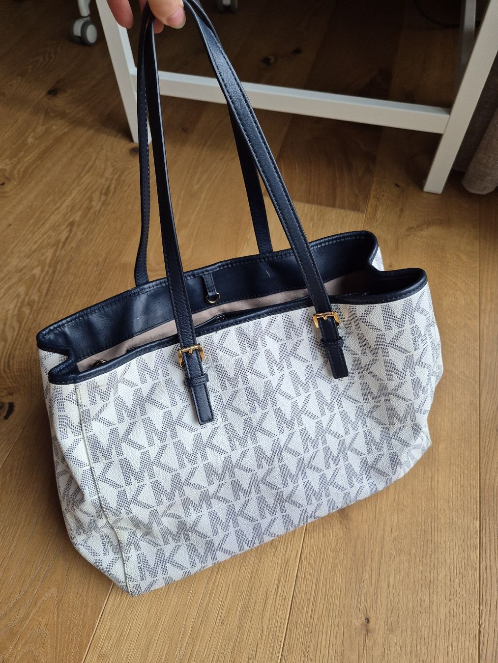 Michael Kors Sacs femmes: Michael Kors Tasche  – D'occasion à Altdorf UR par Louisismyfavorite 1