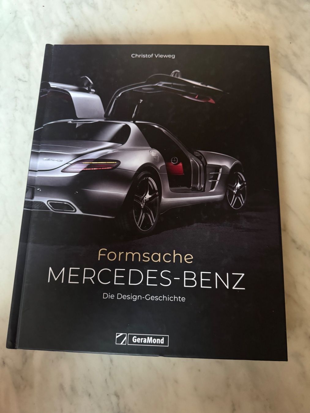 Libri: FORMSACHE MERCEDES BENZ DIE DESIGN GESCHICHTE – Nuovo (secondo la descrizione) da hägendorf venduto da twilightprincess