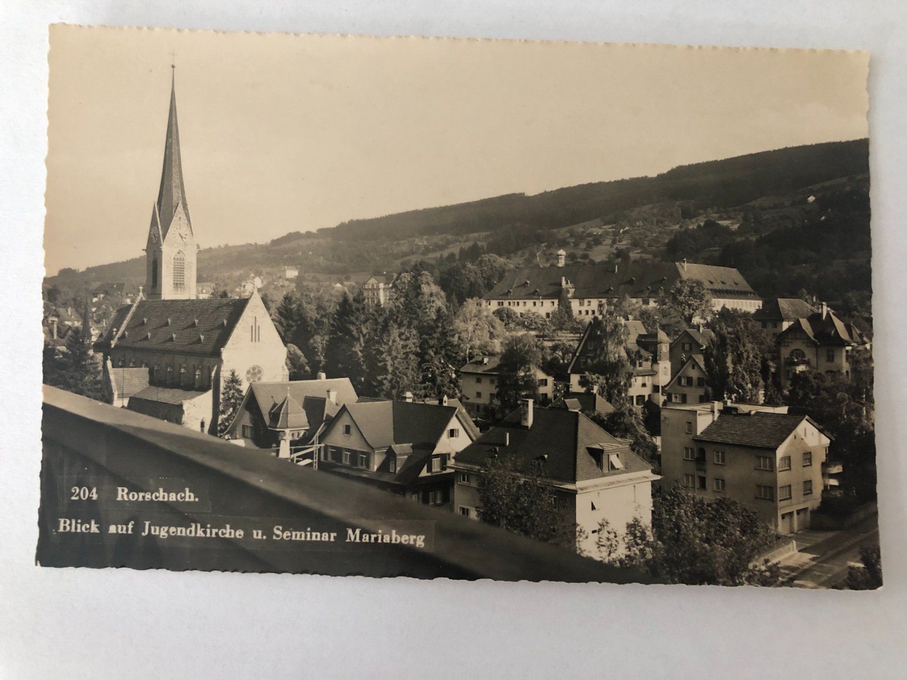 Cartoline postali: Rorschach - Blick auf Jugendkirche u Seminar Mariaberg – Usato da Pfäffikon ZH venduto da Waltoversand