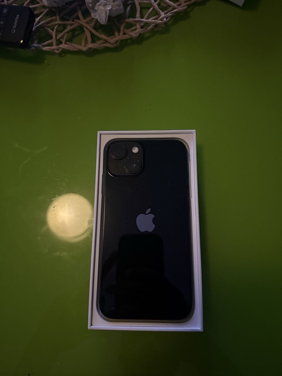 Apple Portables: iPhone 14 midnight 128GB  – Neuf (Voir description) à Baar par Silvester.O