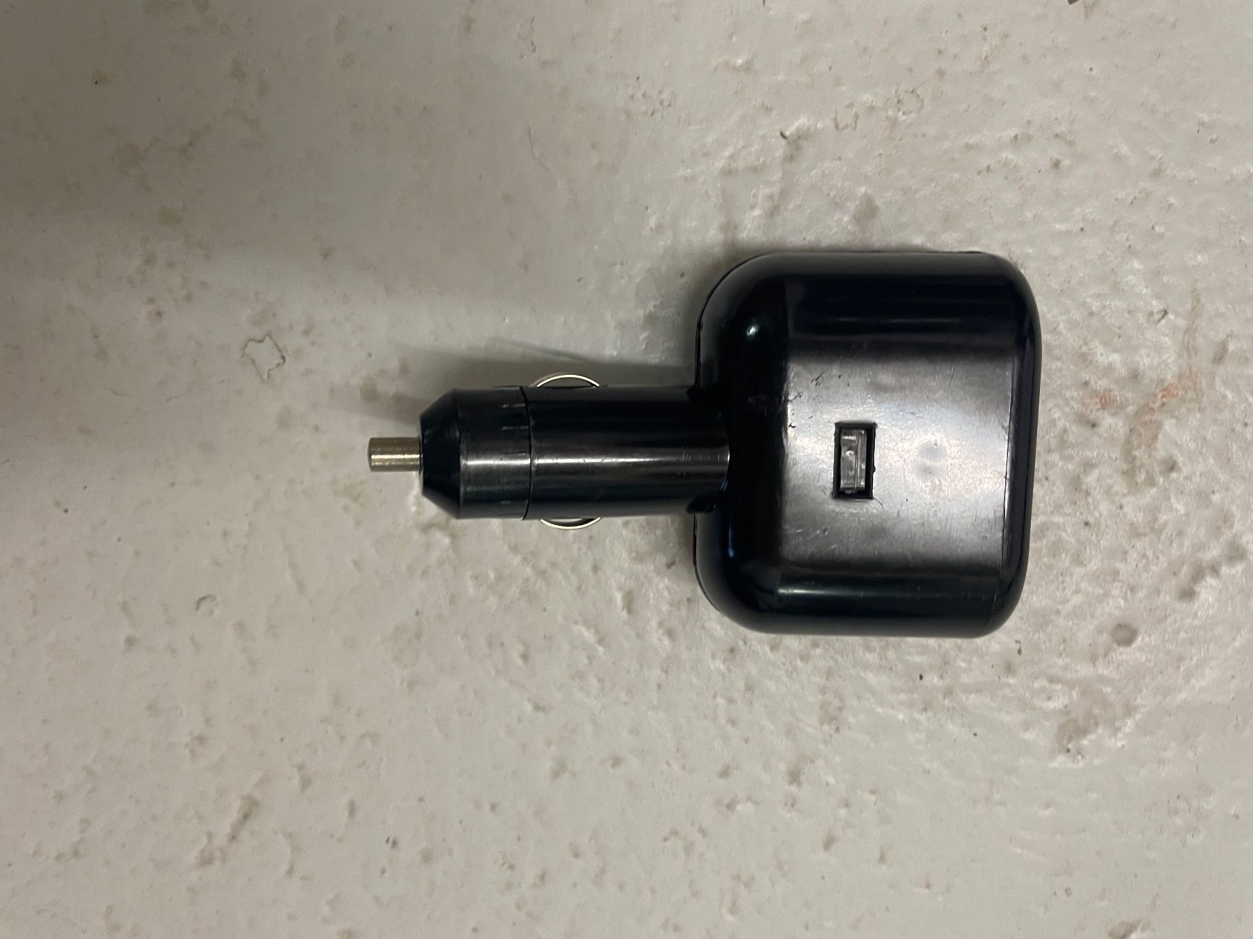 Unità & Adattatore: ATU Doppel Zigarettenanzünder Adapter 12V schwarz gebraucht – Usato da Turgi venduto da sigiriya