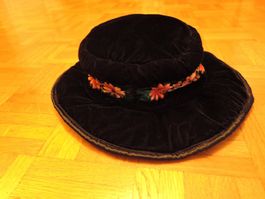 Velours Krempe Hut schwarz Blumen, Boho Hippy Chic Guatemala