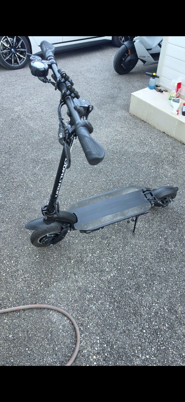 Dualtron Kickboard: Trottinette dualtron eagle – Difettoso da Commugny venduto da ArthurB