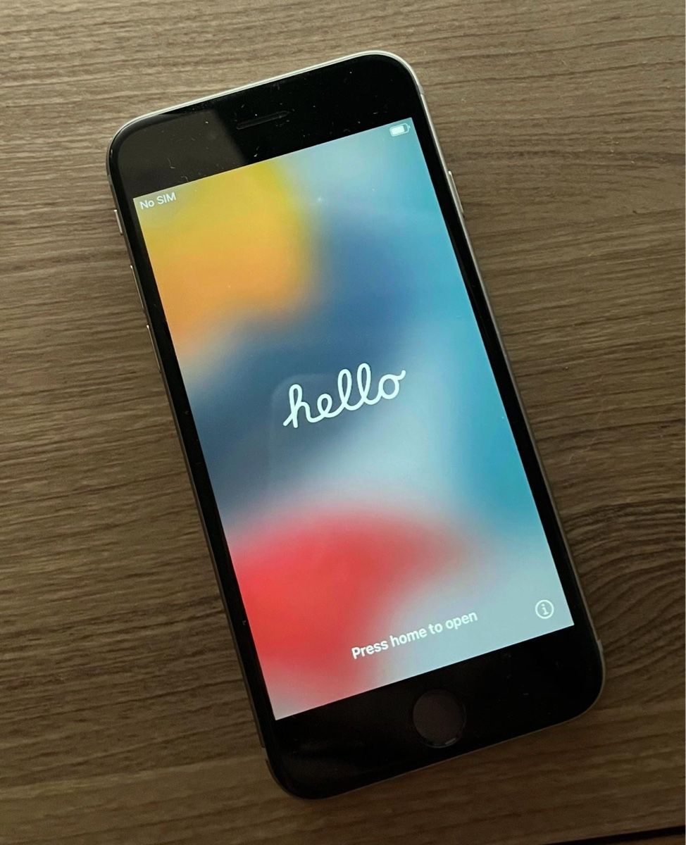 Apple Telefoni cellulari / Smartphones: iPhone 6s, 128 GB, Silber - Top Zustand – Usato da Unterkulm venduto da Chipsi0709