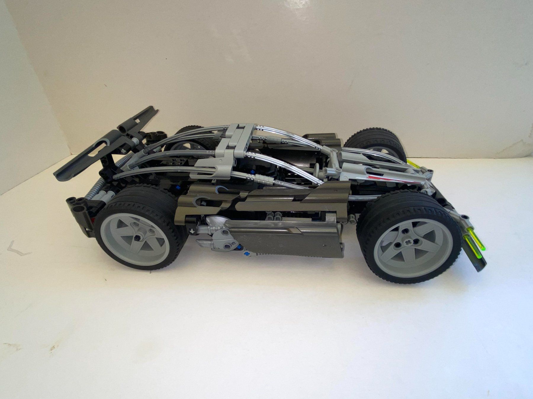 Modellini d'auto: LEGO Racers Supersonic 8366 – Usato da Bern venduto da ToysPlusVintage