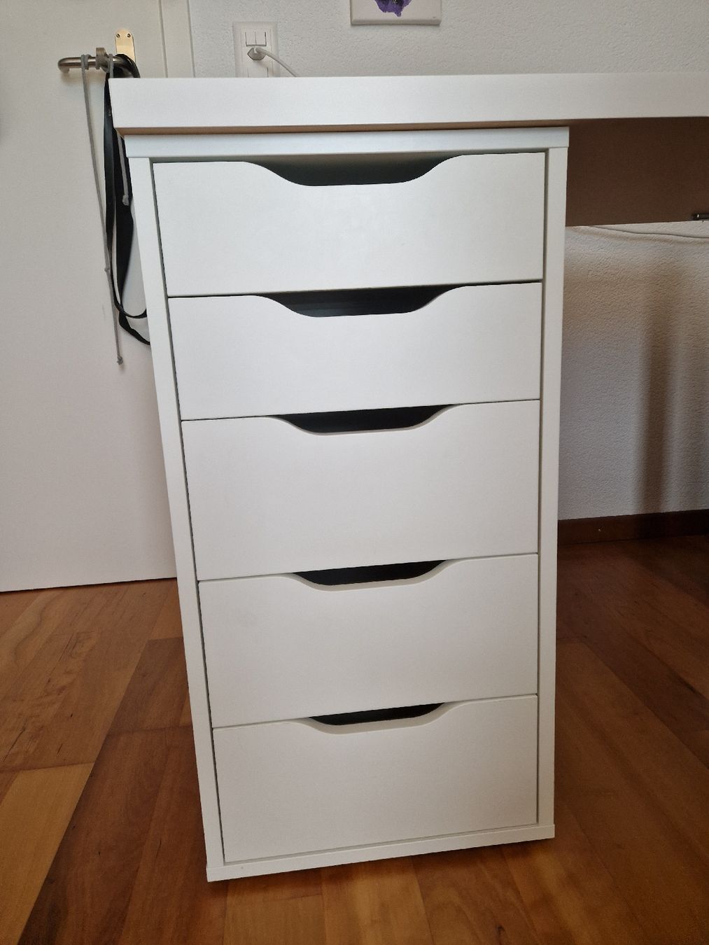 Scrivanie: Kinderpult – Usato da Steffisburg venduto da sel_sp7b 3