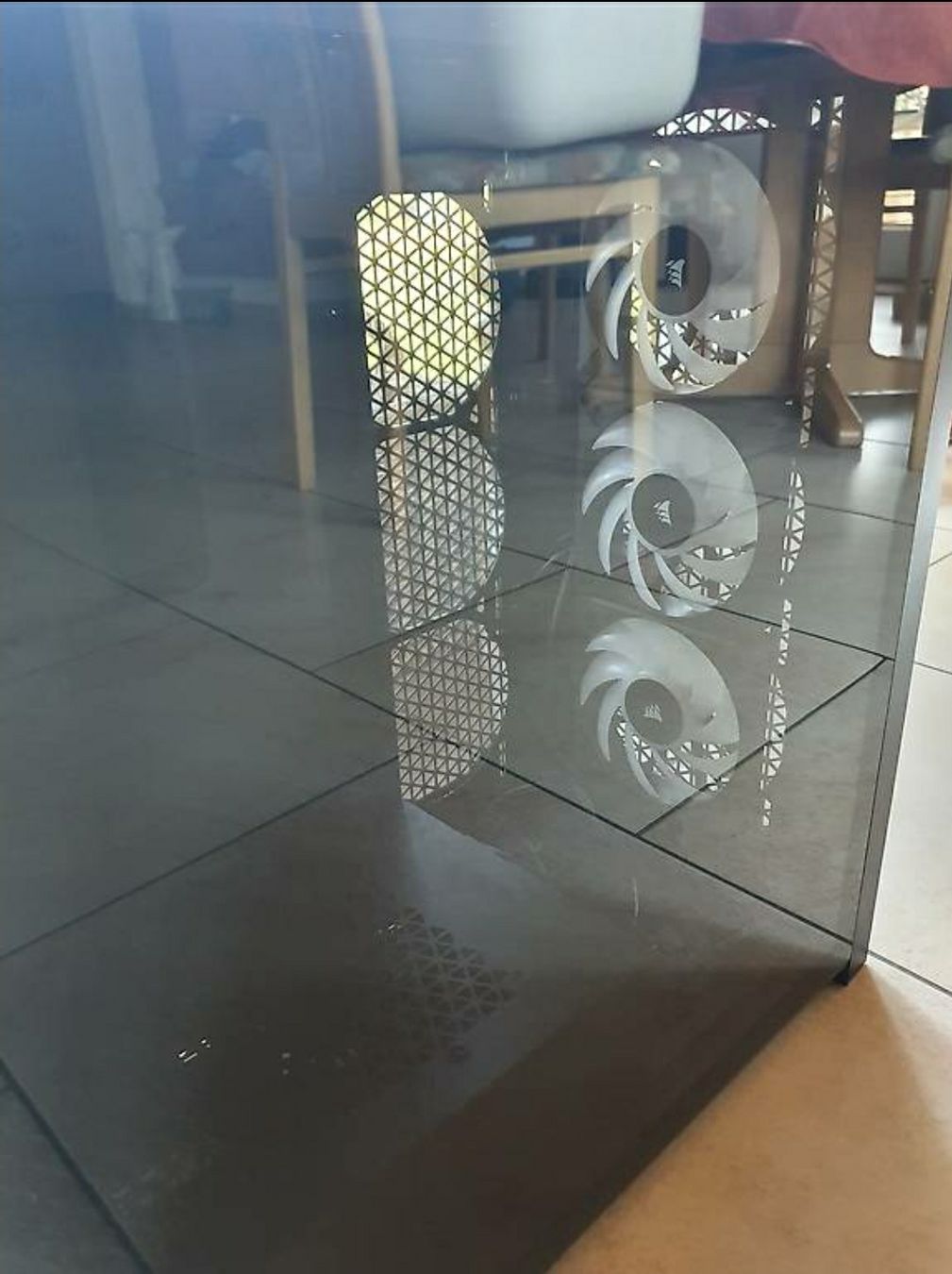 Custodie: Corsair iCUE 5000D RGB Airflow – Usato da Herznach venduto da Dosendealer 1