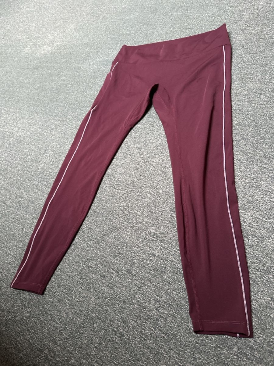 Fila Leggings: Leggins Bordeaux Gr 44 – Neu (gemäss Beschreibung) aus Baltschieder von YmroBe
