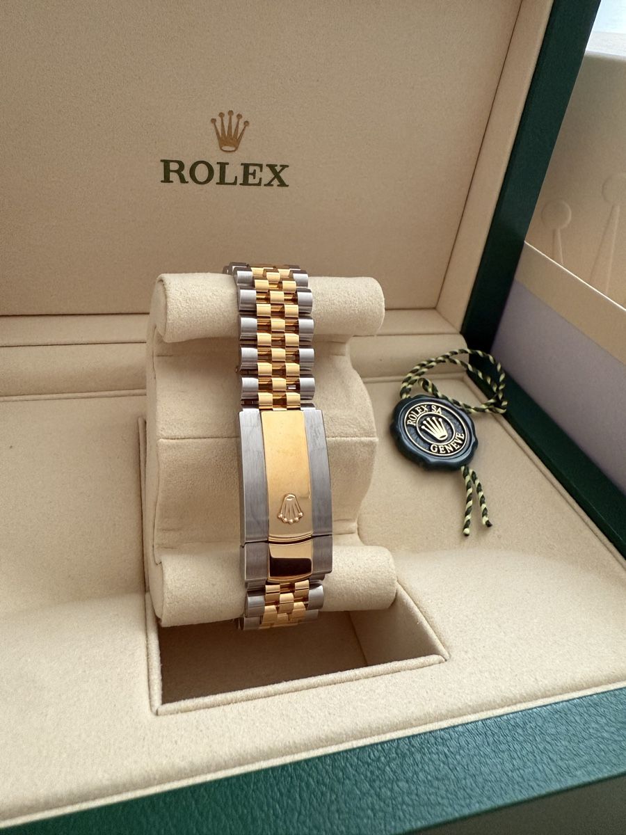 Rolex Orologi: Rolex Datejust 36mm Olive green – Nuovo e nell'imballaggio originale da Oberglatt ZH venduto da nil_c82p 4