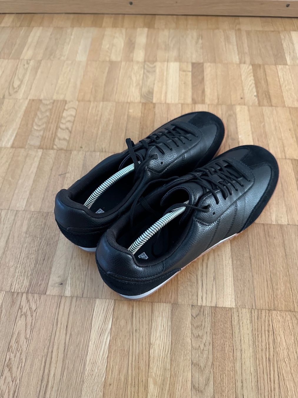 Scarpe da uomo: Uniqlo : C Sneaker Gr. 43 – Nuovo (secondo la descrizione) da Basel venduto da Roooooon 1