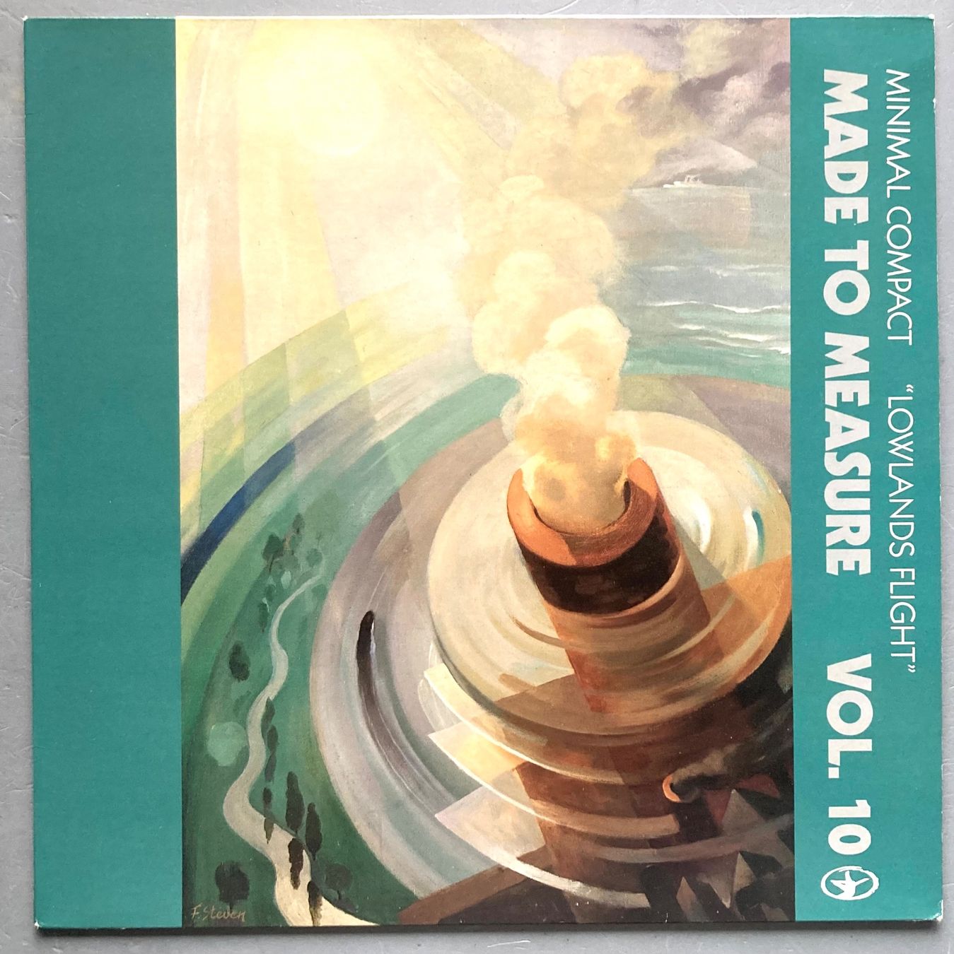 Schallplatten: MINIMAL COMPACT - LOWLANDS FLIGHT – Gebraucht aus Poliez-Pittet von Newtown-Records