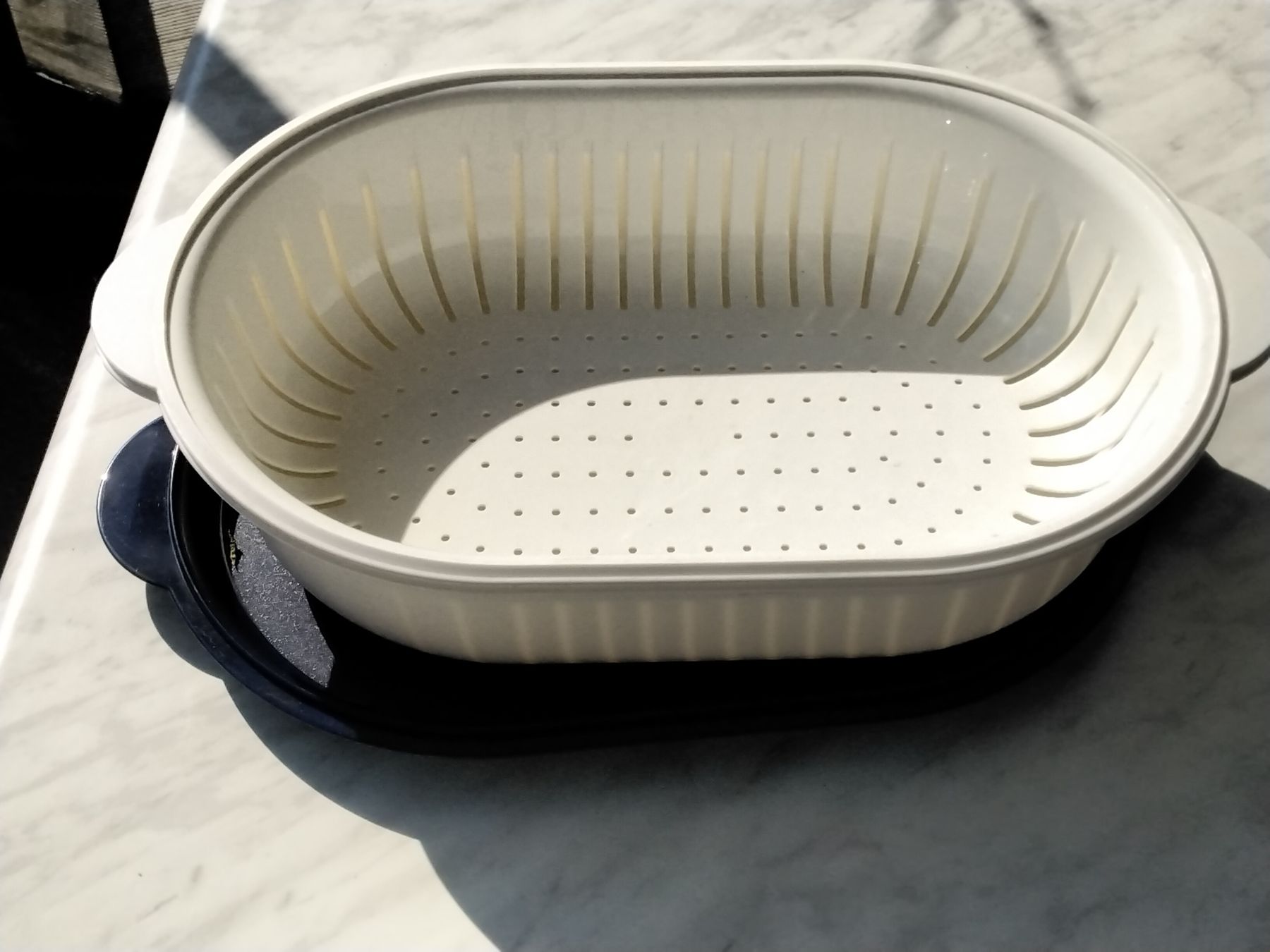 Tupperware Recipients et similaires: TUPPERWARE BOX – D'occasion à Biel/Bienne par dasi3 1