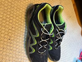 Lowa Outdoorschuh Gore-Tex schwarz grün (Treckingschuh)