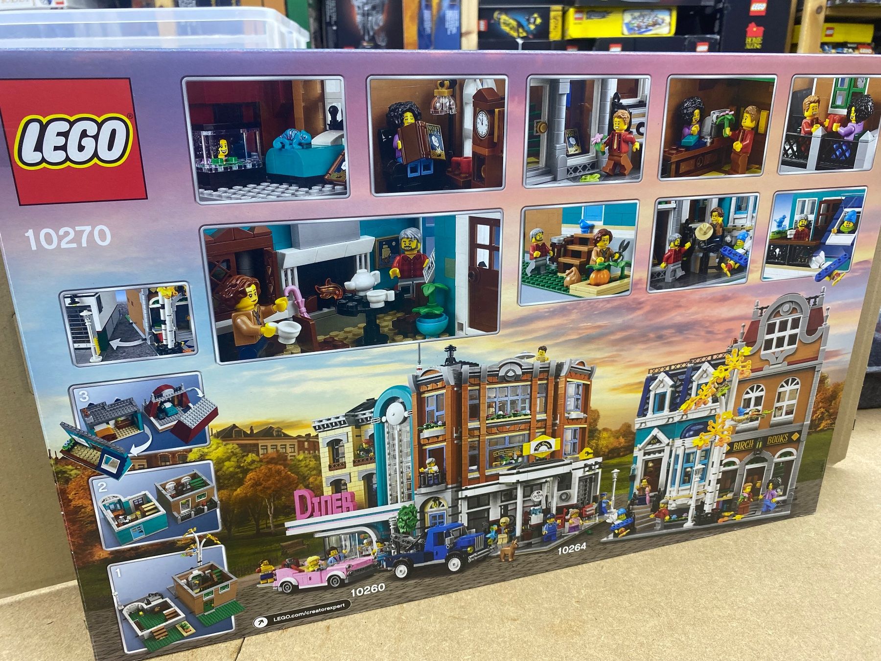Lego Giocattoli: Lego 10279 Buchhandlung ab 1.- – Usato da birrhard venduto da Nosara7 1