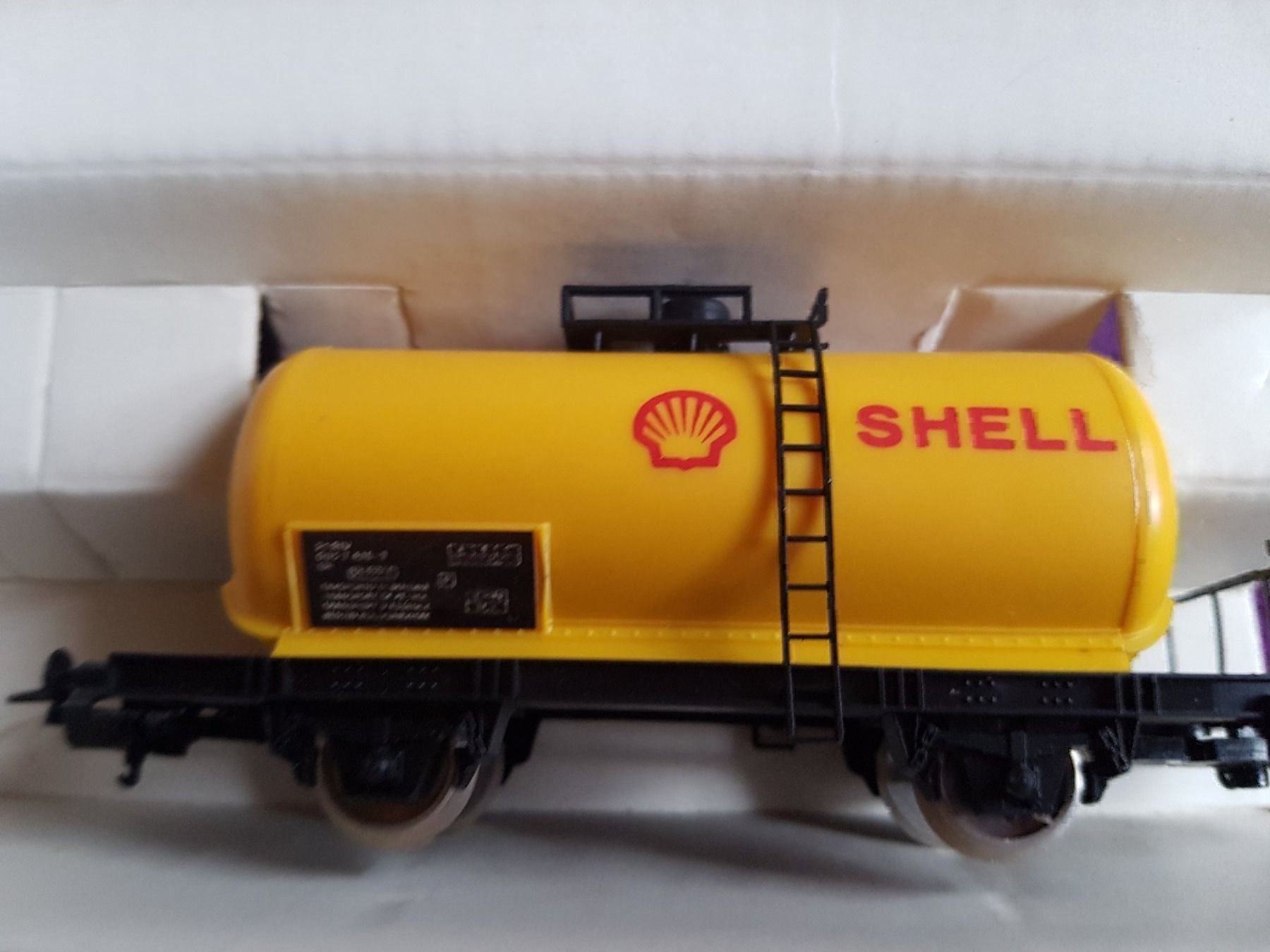 Lima Modellini di ferrovie: Lima Shell Wagen – Usato da Spiegel b. Bern venduto da Flamingo07