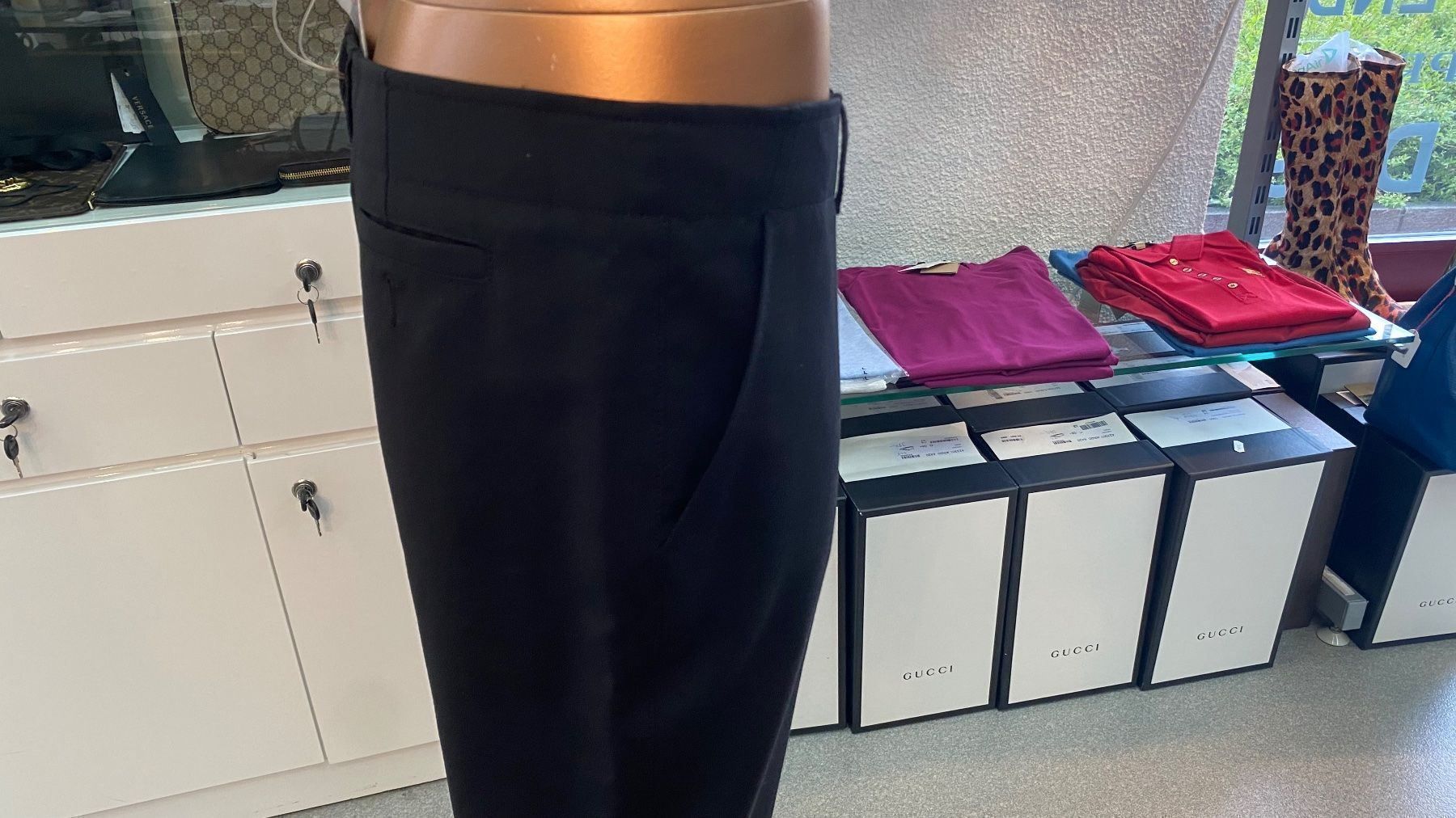 Prada Pantaloni: Prada Hose Gr 44 – Nuovo e nell'imballaggio originale da Lachen SZ venduto da HelvetiaLuxury 8
