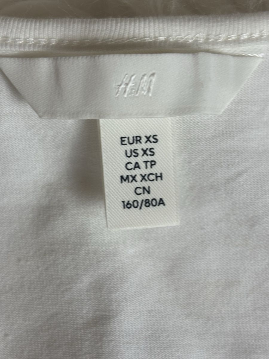 H&M Tops: basic fitted longsleeve – D'occasion à Leissigen par lamooniade 1