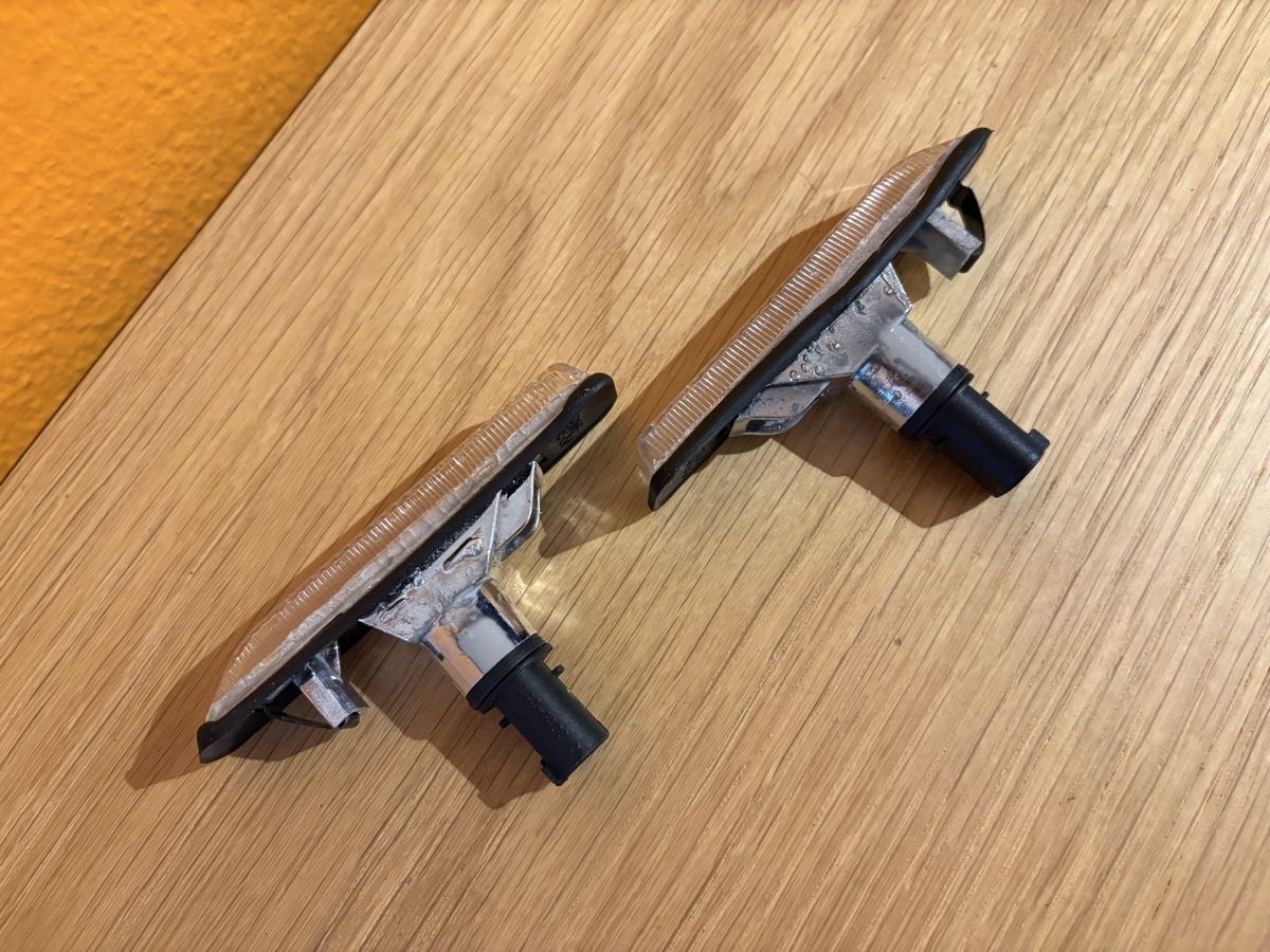 Tutti pezzi di ricambio auto: BMW E36 Seitenblinker weiss – Usato da Luzern venduto da sonvico 3