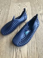 Badeschuhe dunkelblau Grösse 31