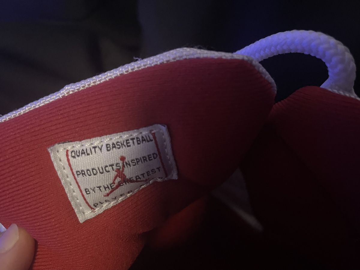 Jordan Scarpe da uomo: Jordan 11 cherry zu verkaufen – Usato da Kollbrunn venduto da Gibli 5