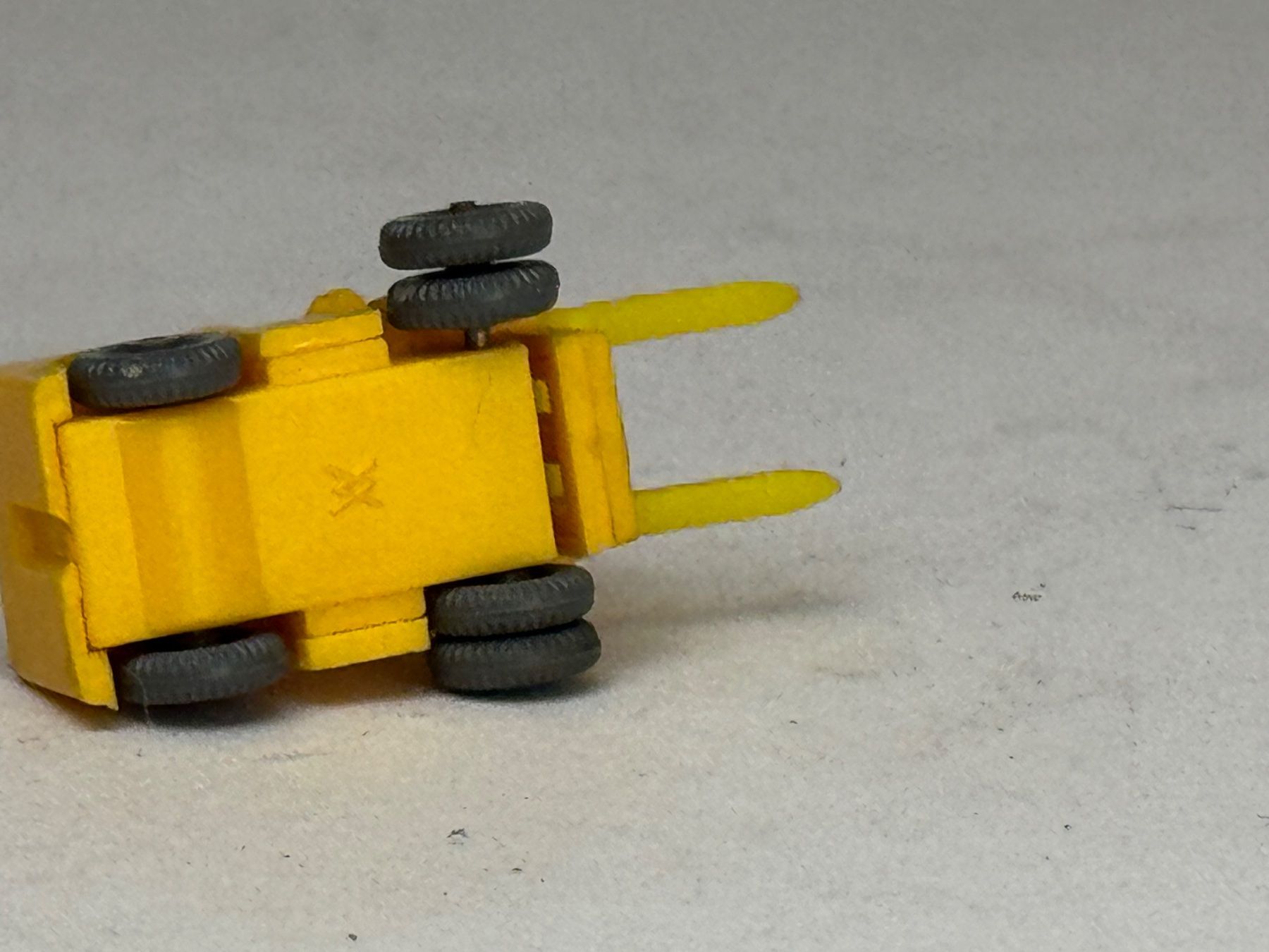 Wiking Modellini d'auto: GB- Wiking Gabelstapler gelb Fahrer fehlt – Usato da Elm venduto da Wikmtz 3