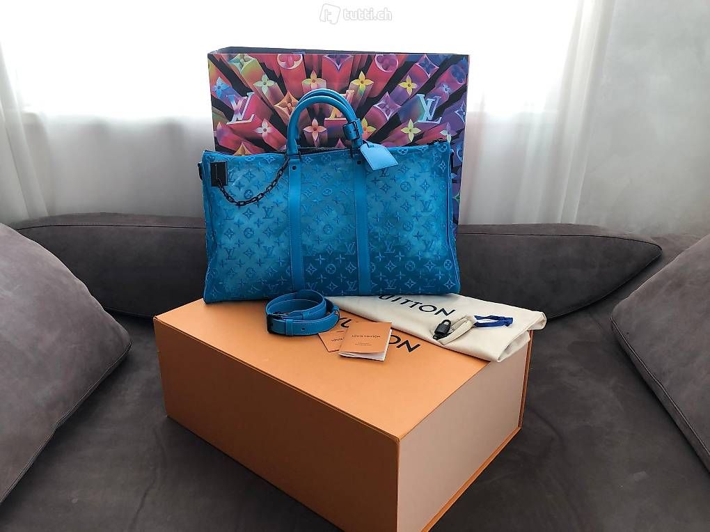 Louis Vuitton Borse: Louis Vuitton Keepall Triangle Monogram Mesh 50 Turquoise – Nuovo (secondo la descrizione) da Höri venduto da PieceNobleOfficial