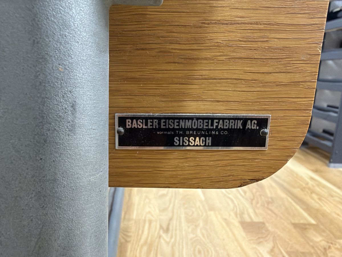Schreibtische: Schulpult – höhenverstellbar – Gebraucht aus Forch von BobF10 4