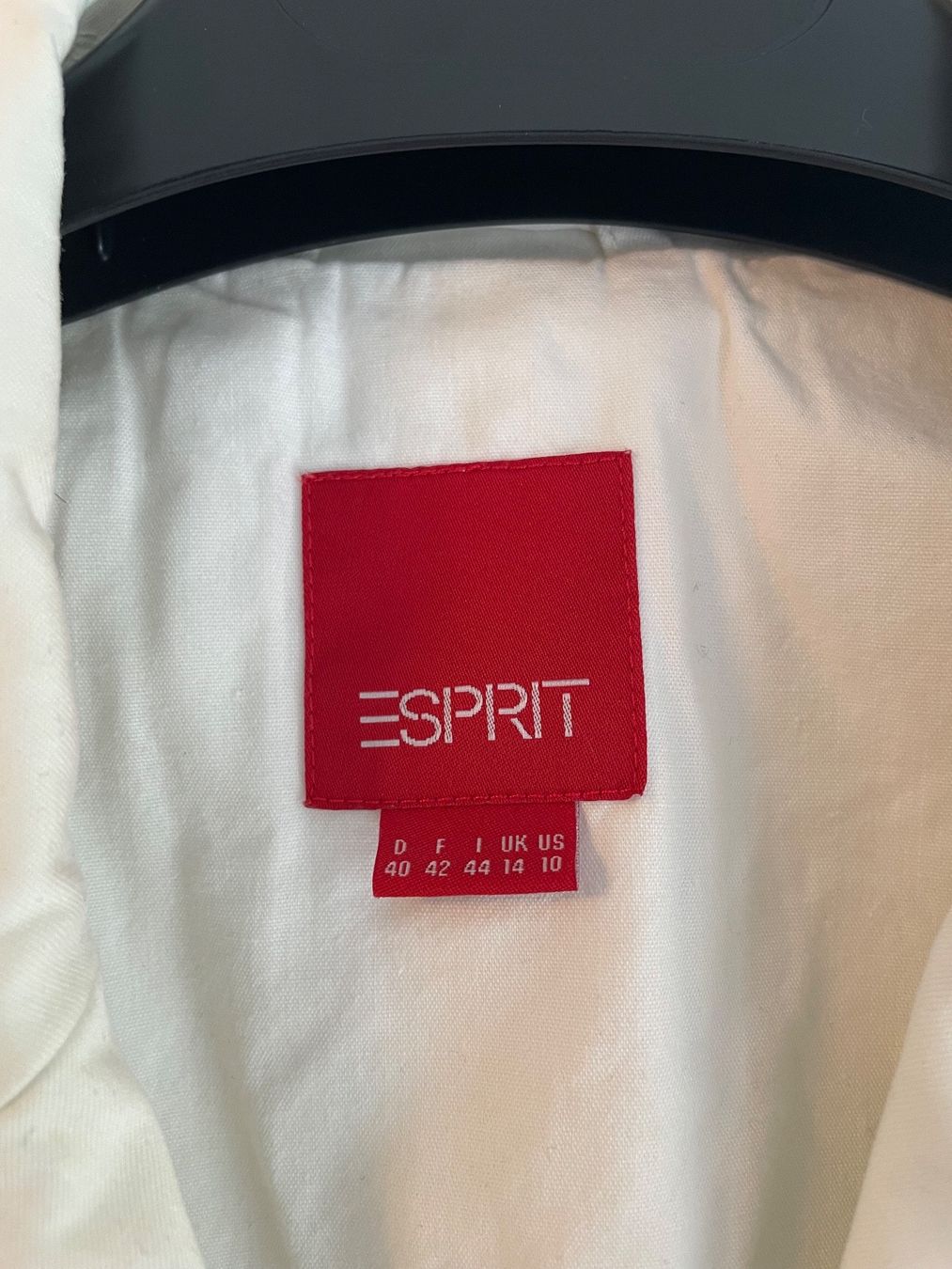 Esprit Giacche: Weisse Jacke Esprit (Blazer) – Usato da Wädenswil venduto da stg_9zfm 3