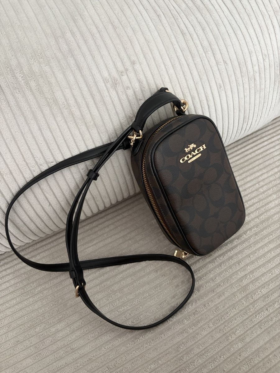 Coach Sacs femmes: Coach Tasche klein monogramm braun - top! – D'occasion à Meggen par moni_96