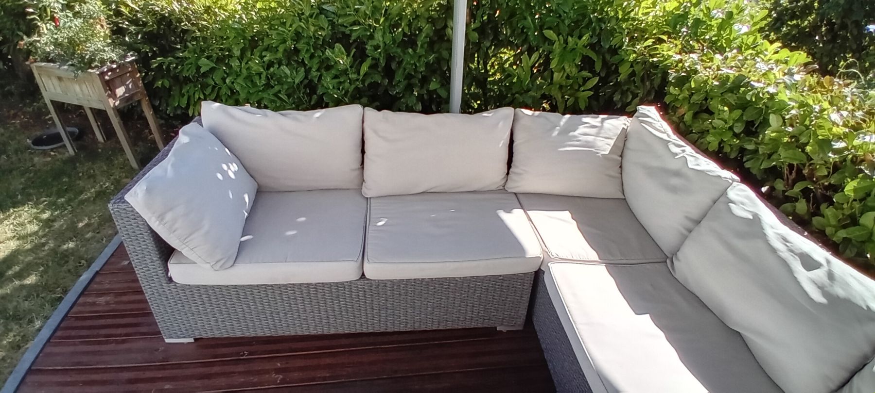 Divani: Gartenloung Ecksofa mit Tisch grau gebraucht – Usato da Gossau ZH venduto da gecko-7 3