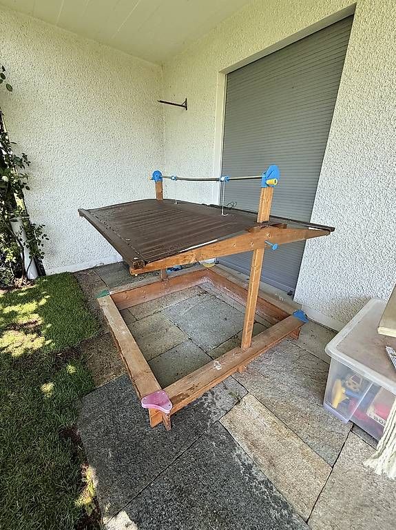 Sandkasten: Sandkasten (mit Gedeck) – Gebraucht aus Zürich von steebrt 1