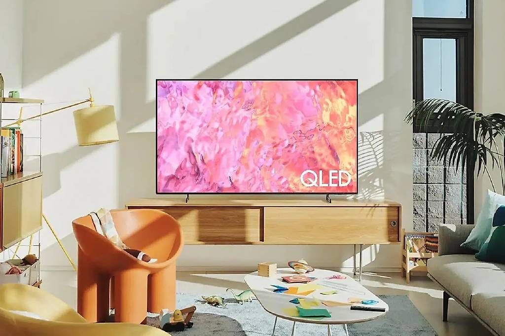 Samsung Televisori: Samsung QE55Q60C 55", QLED, 4K, 2024 – Usato da Magden venduto da MMandir 1