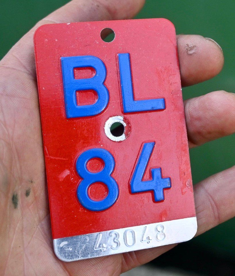 Insegne: Velonummer BL 84 von Basel – Usato da Pfaffhausen venduto da mono_rec 2