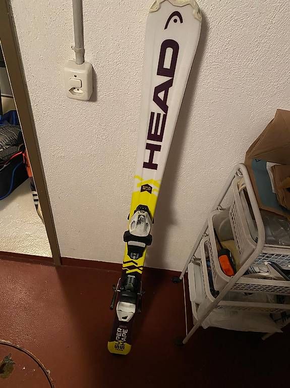 Sci: Head Kinder Ski mit Bindung (Gr. 127 cm) – Usato da Zumikon venduto da rpe_nd99 1