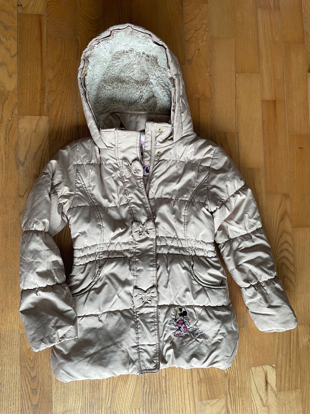C&A Vestes & Manteaux: Winterjacke Mantel Gr 122 Disney – D'occasion à Aesch ZH par Goonies_1