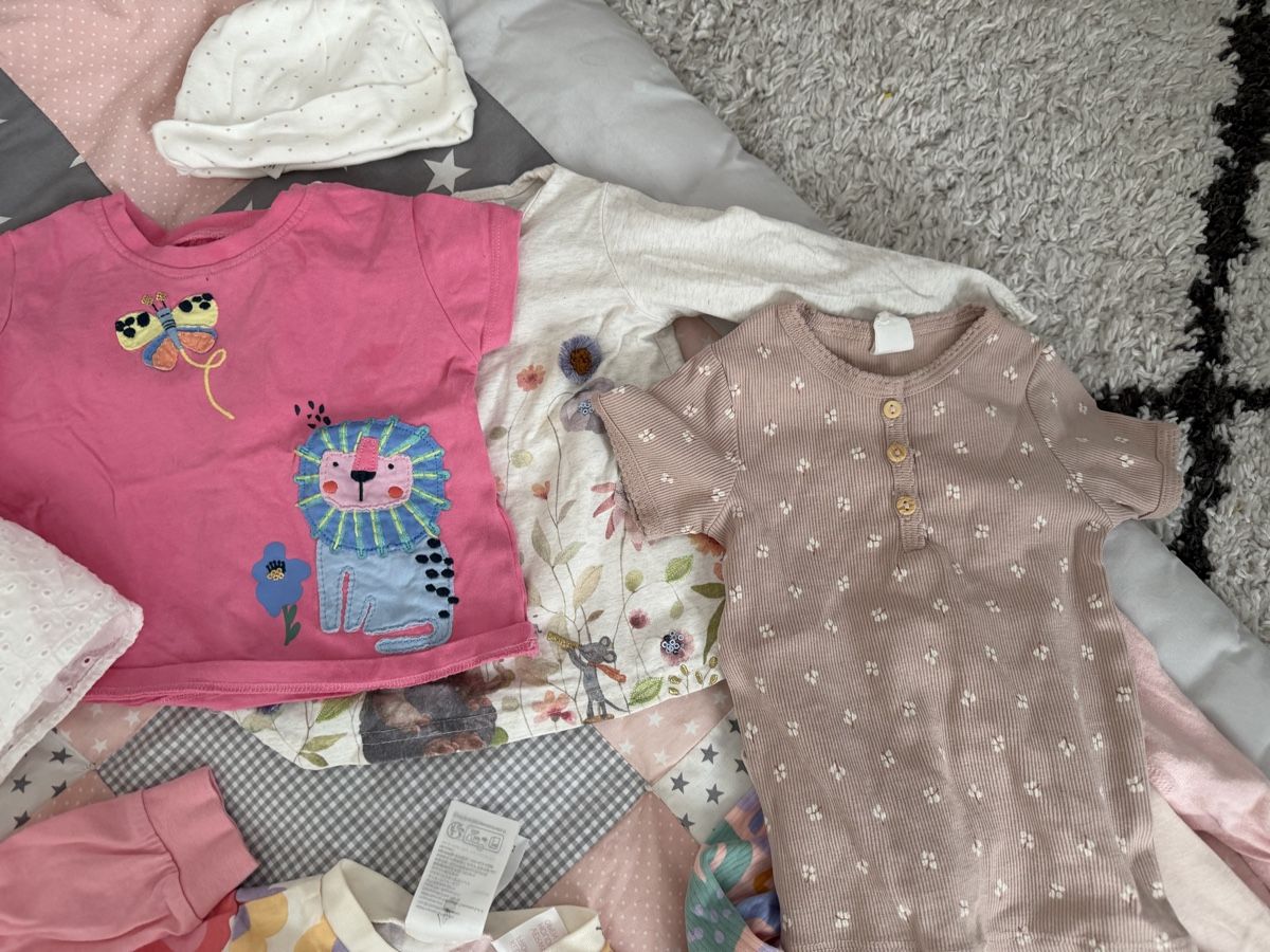 Lotti & Set di vestiti: Girls bundle size 74 including zip onesies – Usato da Thalwil venduto da jen_vk22 2