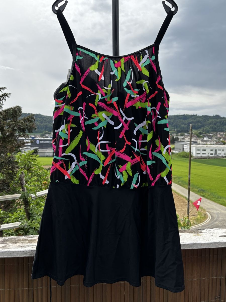 Badekleider & Bikinis: Badkleid – Gebraucht aus Walterswil SO von Sunshineyupi