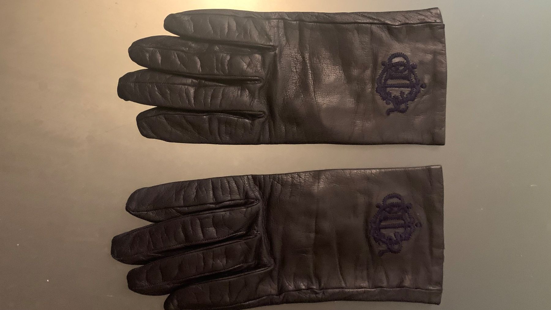 Dior Handschuhe & Handstulpen: Gants DIOR – Gebraucht aus Roche VD von ann_s5tc