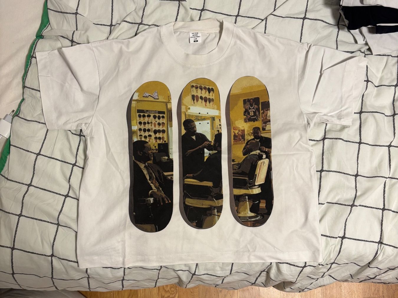 T-shirt: T-shirt NOSSEY – Usato da Neuchâtel venduto da eli_kz9z