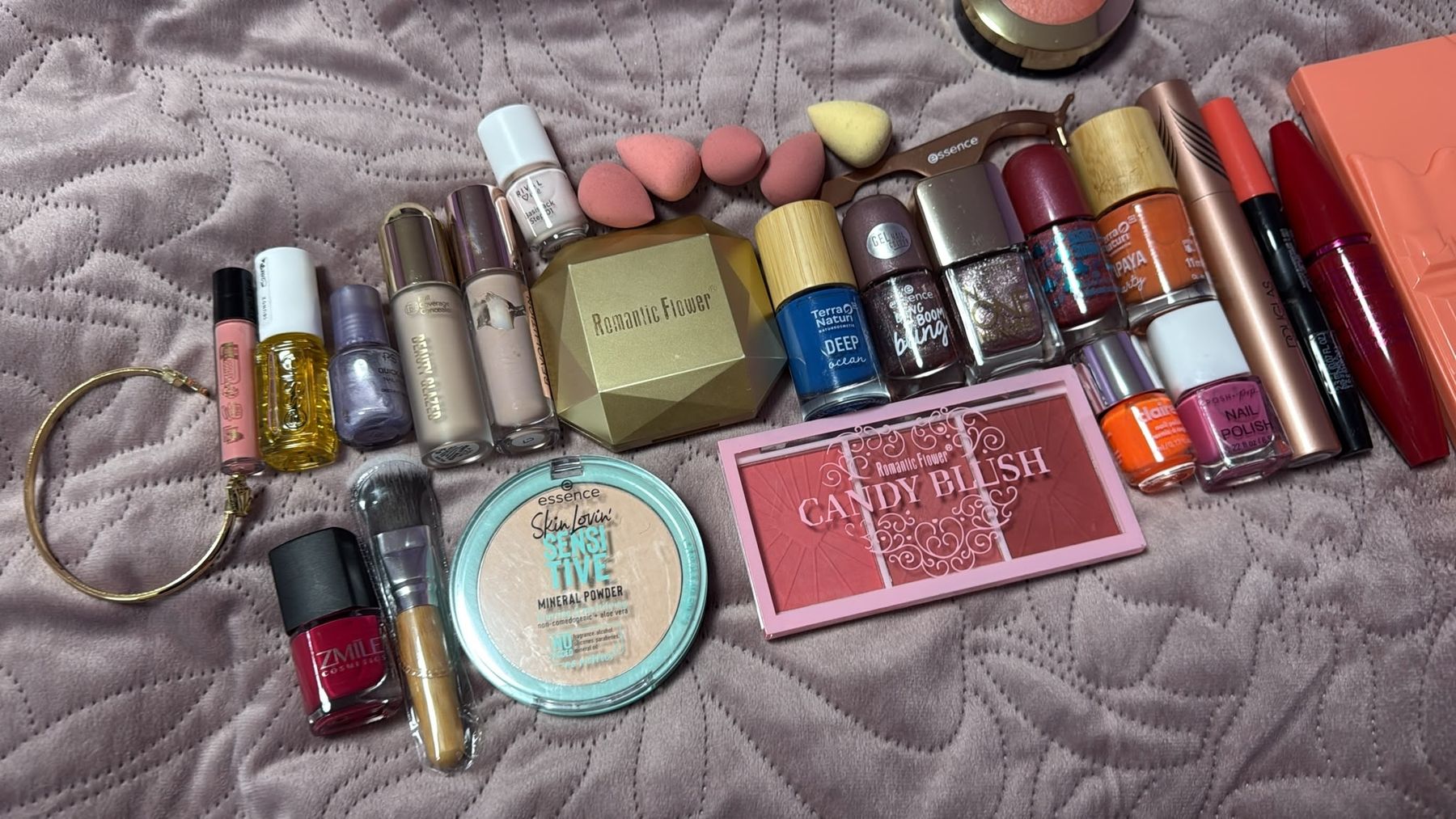 Make-up: Make-up Set Essence und weitere Marken  – Nuovo (secondo la descrizione) da Netstal venduto da Queen37 2