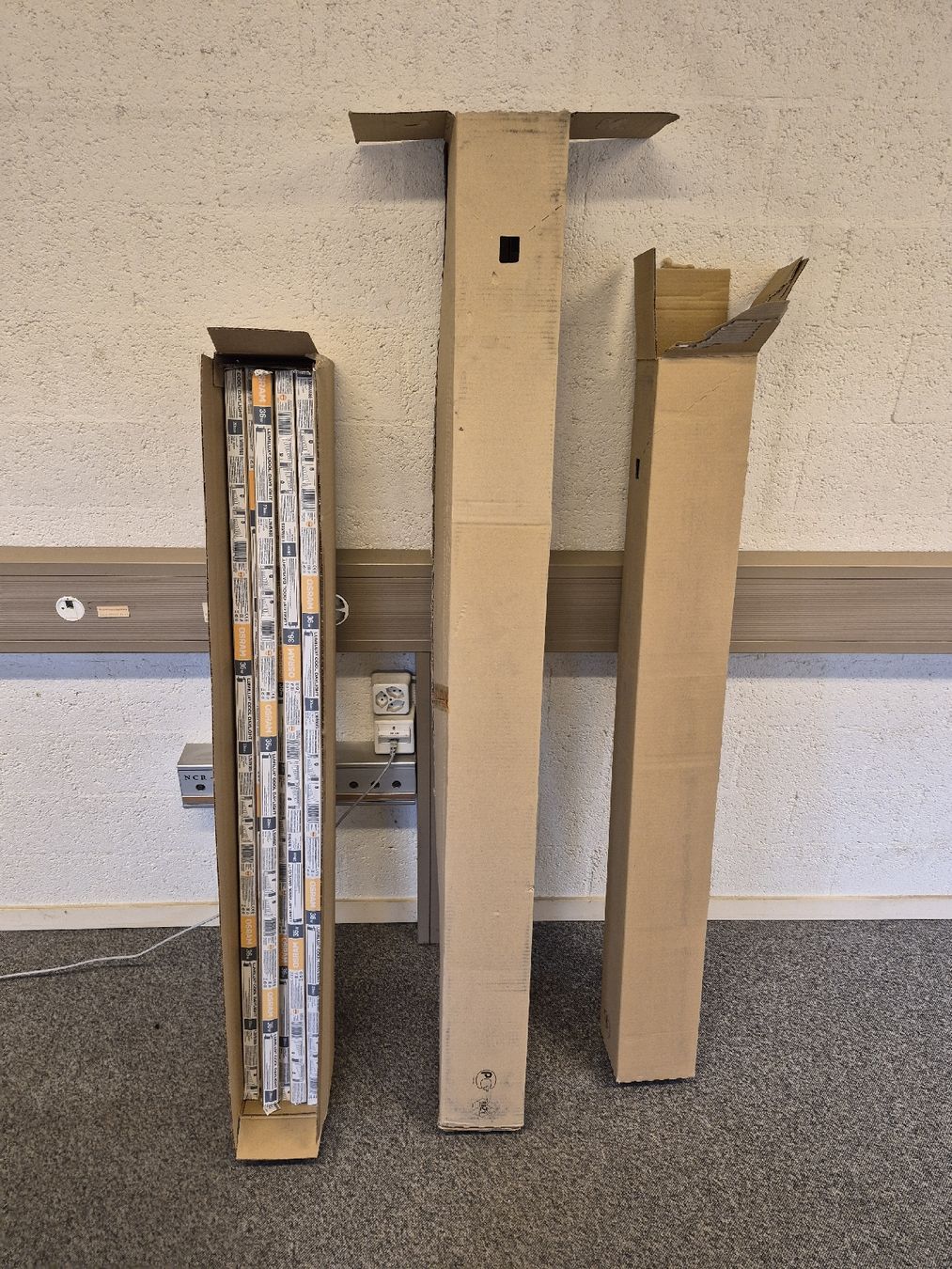 Osram Lampadari & plafoniere: Leuchtstofröhren – Nuovo (secondo la descrizione) da Teufenthal AG venduto da ChT. 6