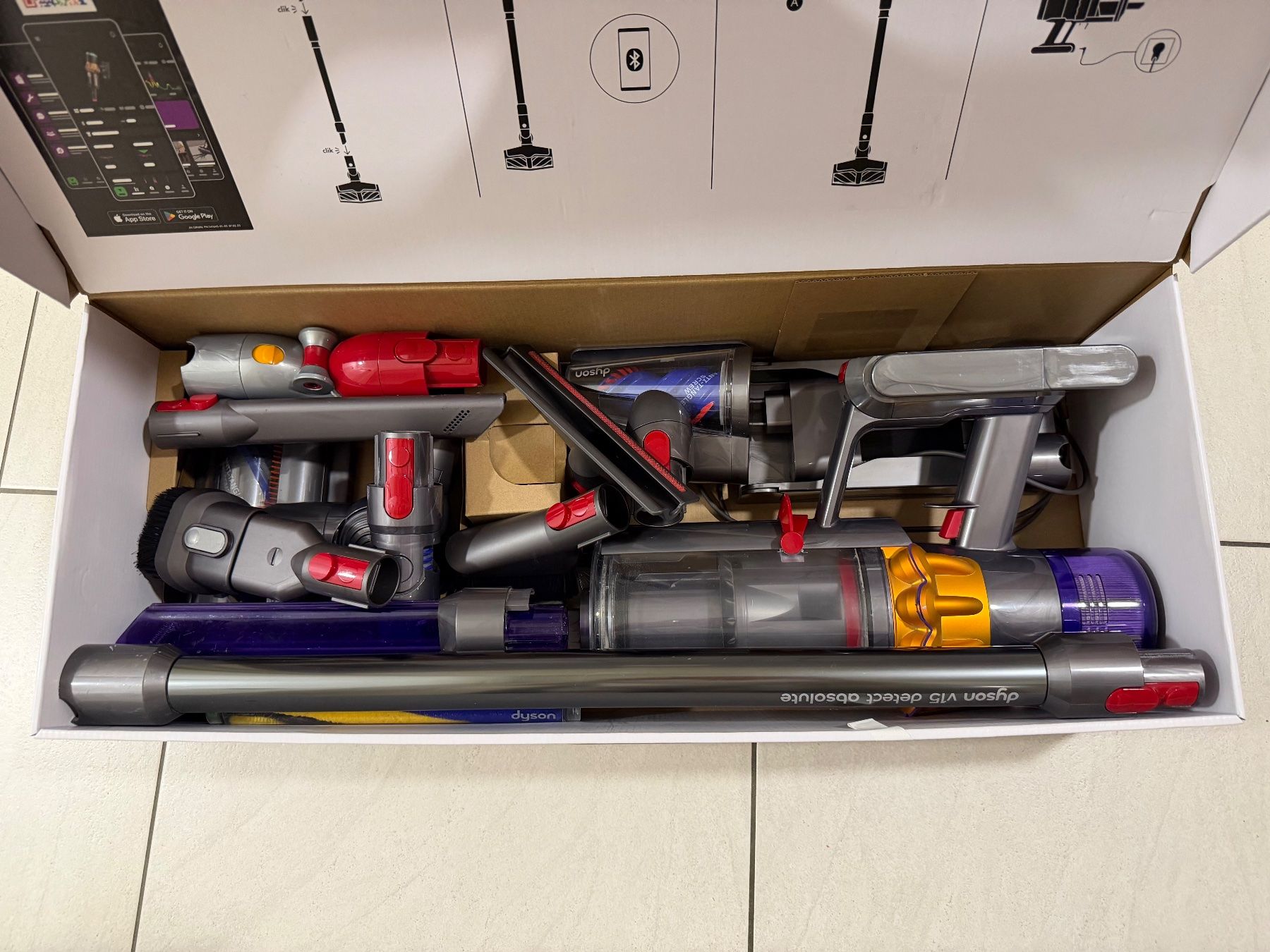Dyson Aspirateurs & Accessoires: Dyson V15 detect absolute – D'occasion à Wohlen AG par PlausibeI 2