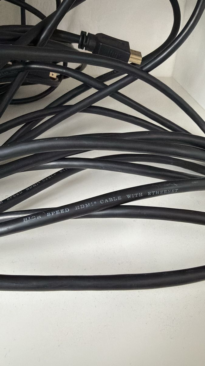Câbles: 10 m HDMI-Kabel High Speed mit Ethernet – Neuf (Voir description) à Buchs ZH par ala_7rnk 1