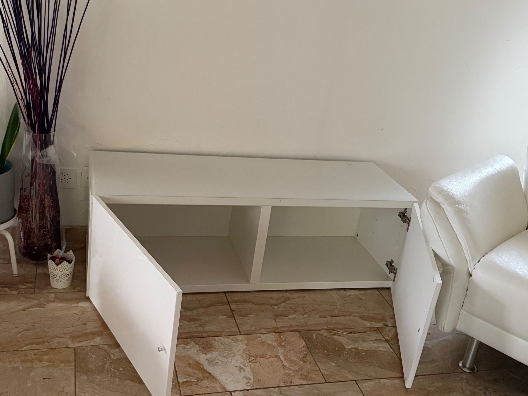 Ikea Cassettiere: Besta Lowboard / Sideboard – Usato da Dietikon venduto da Nieselchen 2